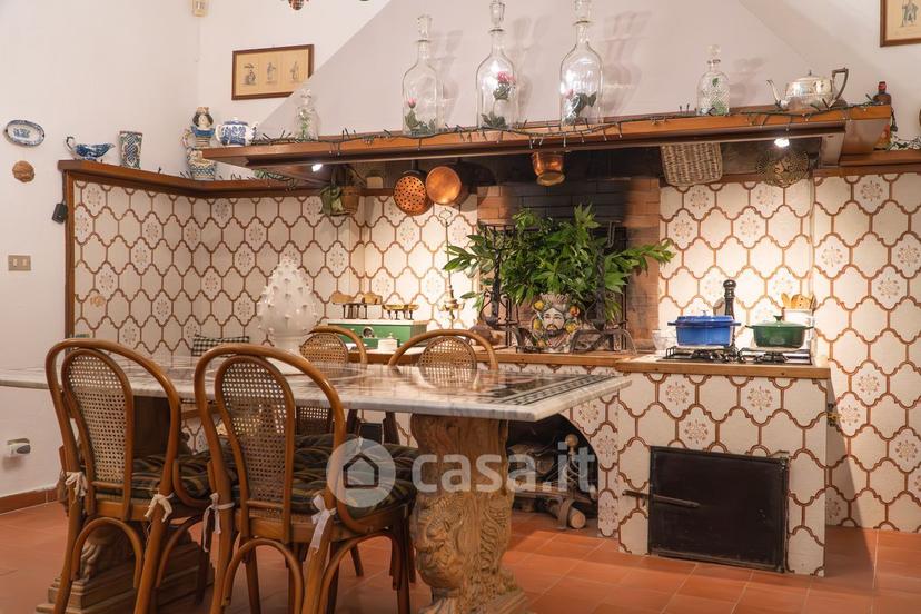 Villa in Via del Merlo — foto 32 di 99