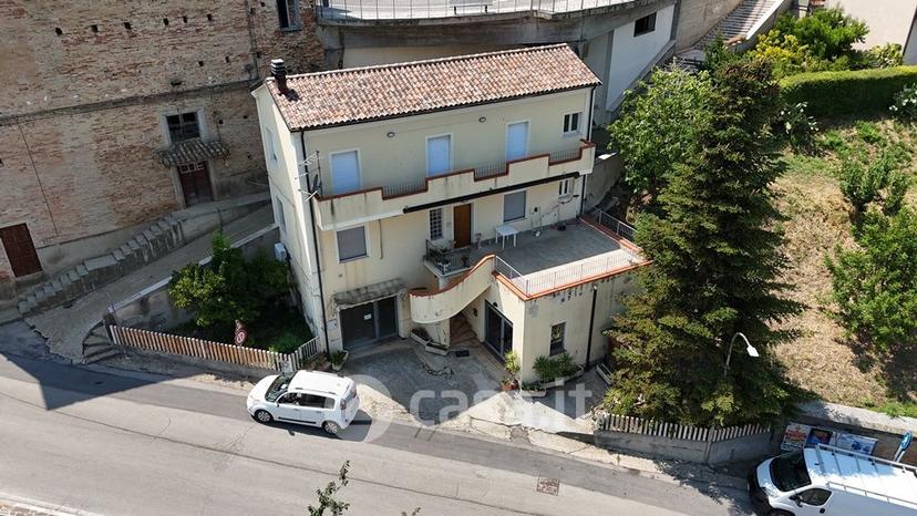 Appartamento in Via Massimo d'Antona 19 — foto 11 di 65