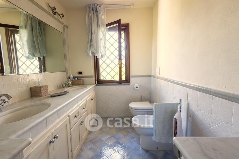Villa in Via XX Settembre — foto 19 di 28