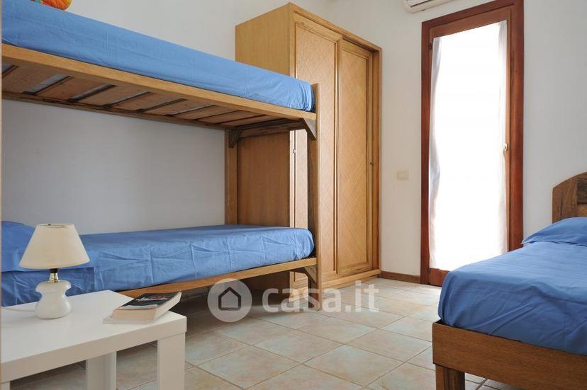 Trilocale in Via delle Ginestre — foto 7 di 33