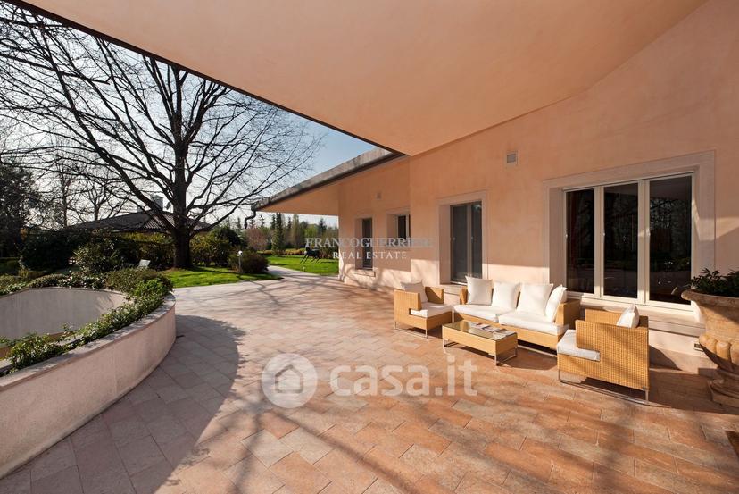 Villa in Via Alcide de Gasperi — foto 40 di 45