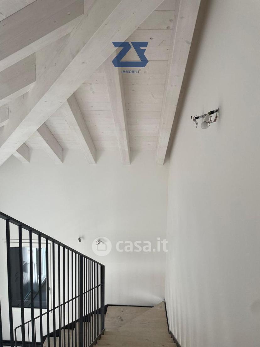 Trilocale in Via San Pio X — foto 15 di 35