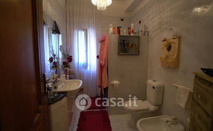 Villa in Via dei Carpini 1 — foto 16 di 51