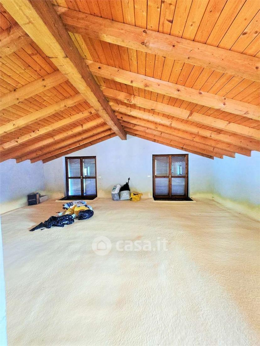 Villa in Via Monte Rosa 33 — foto 32 di 45