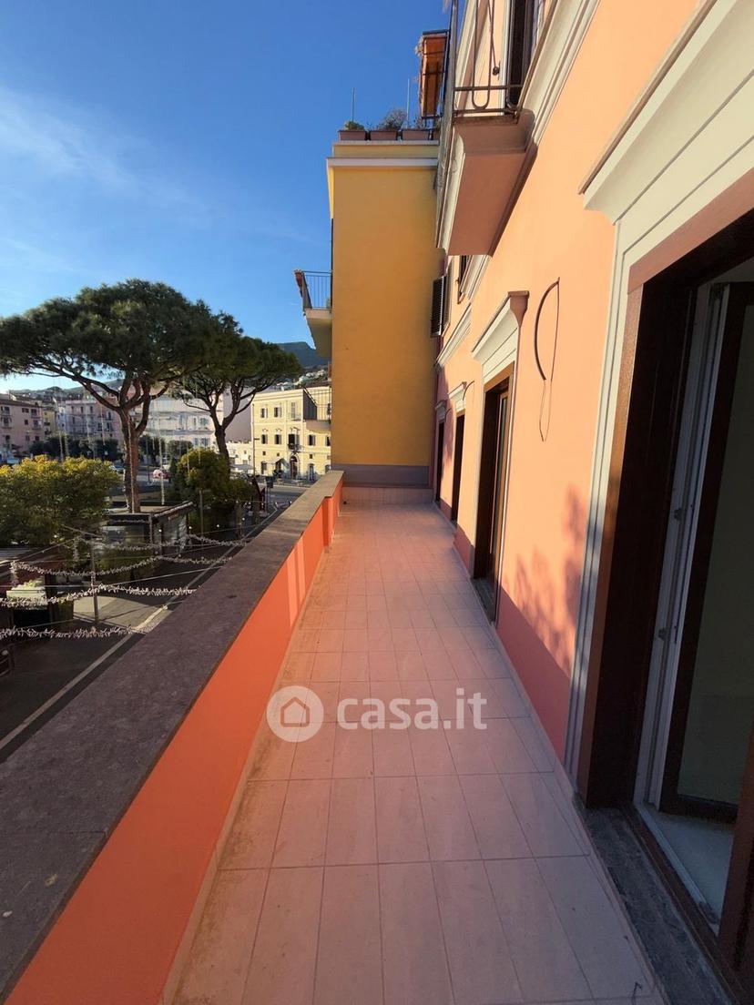 Quadrilocale in Via Tullia 23 — foto 4 di 28