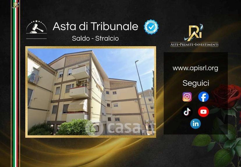 Trilocale in Via Trieste 11 — foto 21 di 35