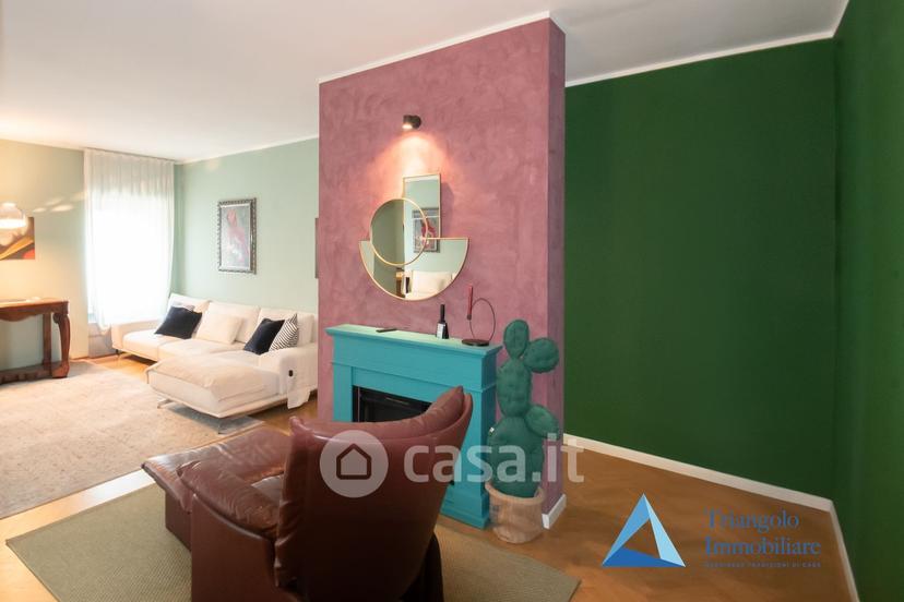 Trilocale in Via Sant'Orsola 2 — foto 3 di 29