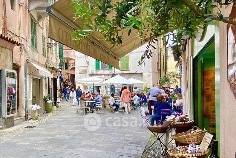 Monolocale in Via Francesco Corradi — foto 9 di 13