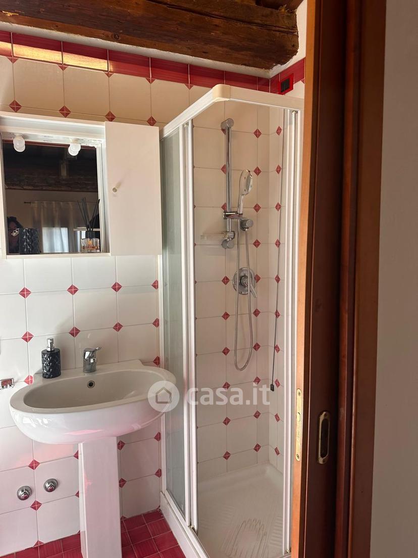 Trilocale in Via Savonarola 38 — foto 22 di 32