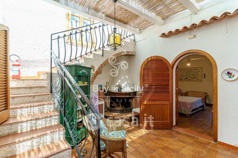 Villa in Via Filippo de Filippi 11 — foto 11 di 57