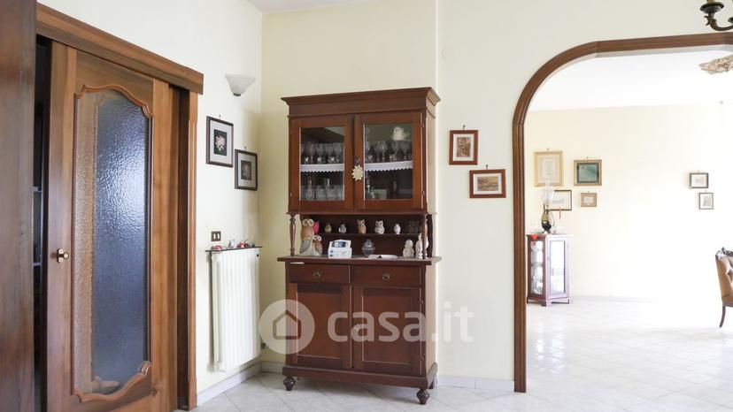 Quadrilocale in Via Taverna Campanile 70 — foto 8 di 28