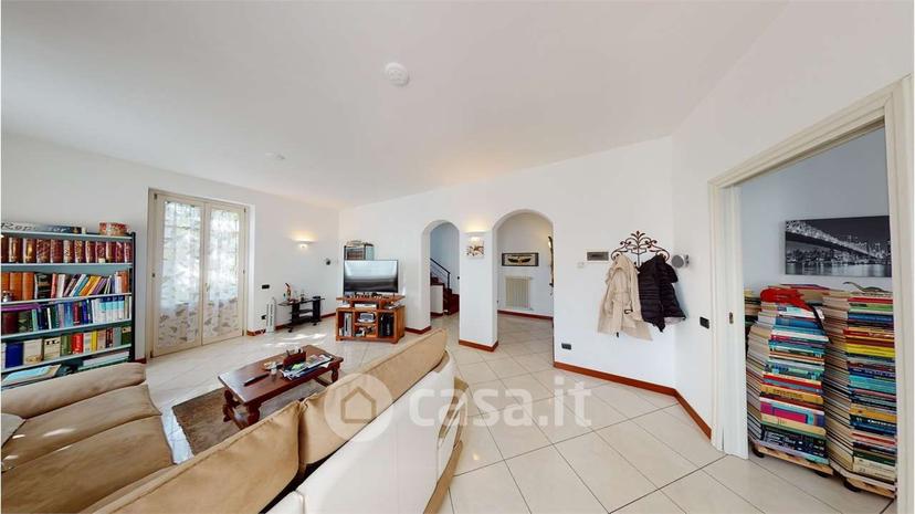 Villa in Via Goffredo Mameli — foto 11 di 36
