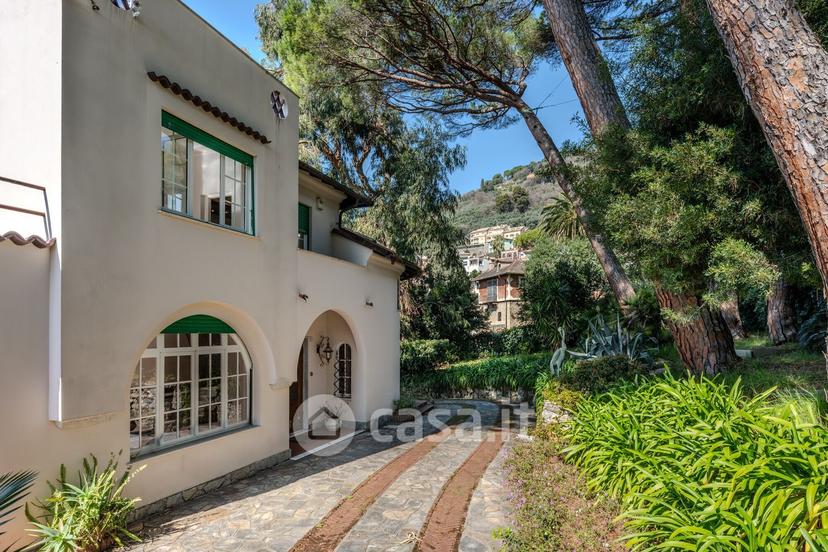 Villa in Via XXV Aprile 10 — foto 2 di 21