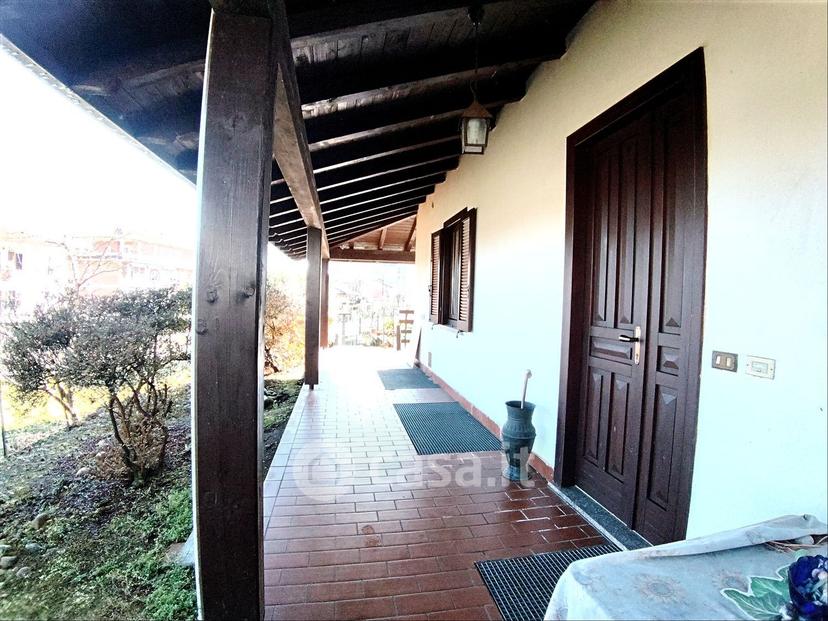 Villa in Via Gagnago — foto 21 di 32