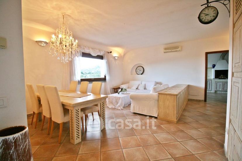 Villa in Via Leonardo da Vinci 25 — foto 21 di 24