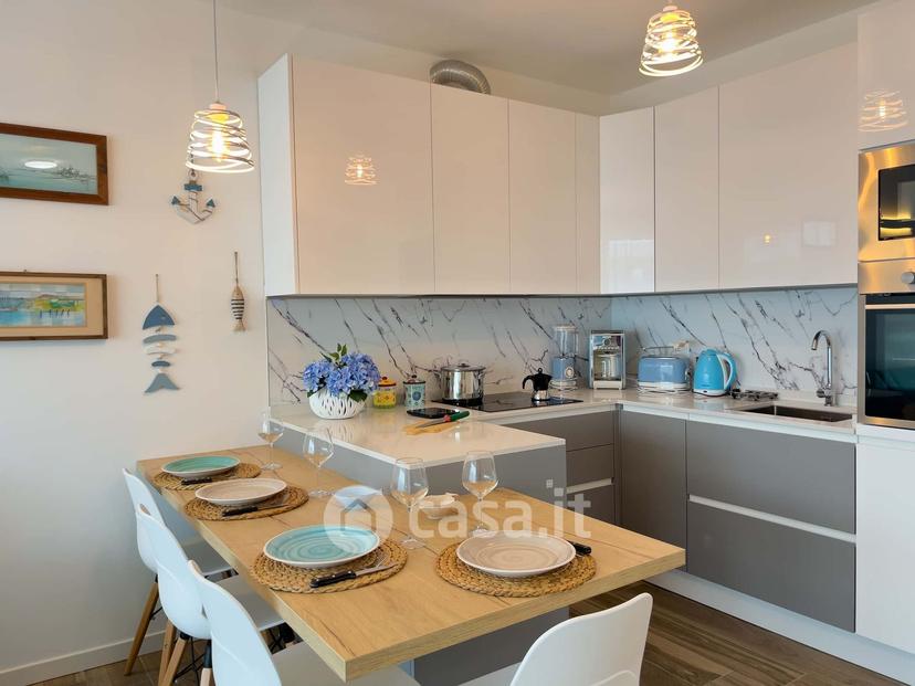 Trilocale in Via Luigi Ceolotto 43 — foto 8 di 17