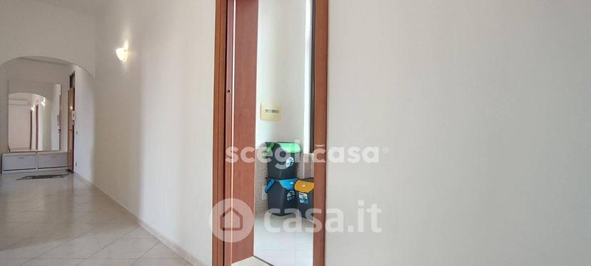 Trilocale in Via Ilio 1 — foto 21 di 41