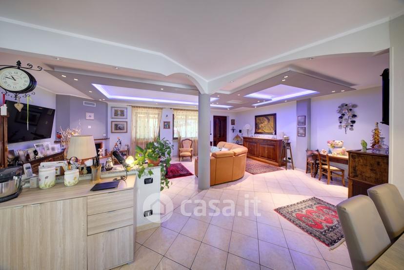 Villa in Via Monasterolo 20 — foto 4 di 53