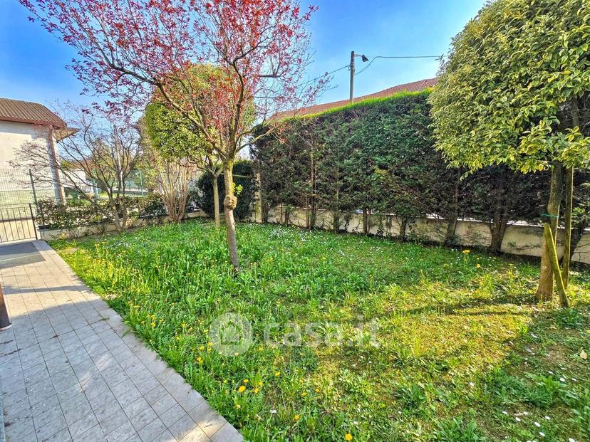 Quadrilocale in Via Flavio Gioia 25 — foto 13 di 54