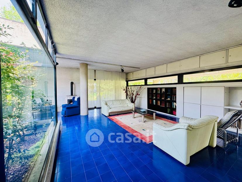 Villa in Via Giosuè Carducci 20 a — foto 140 di 182