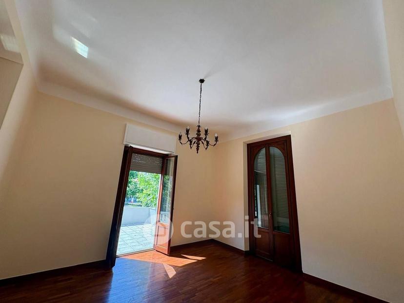 Villa in Via Vittorio Alfieri 2 — foto 15 di 78