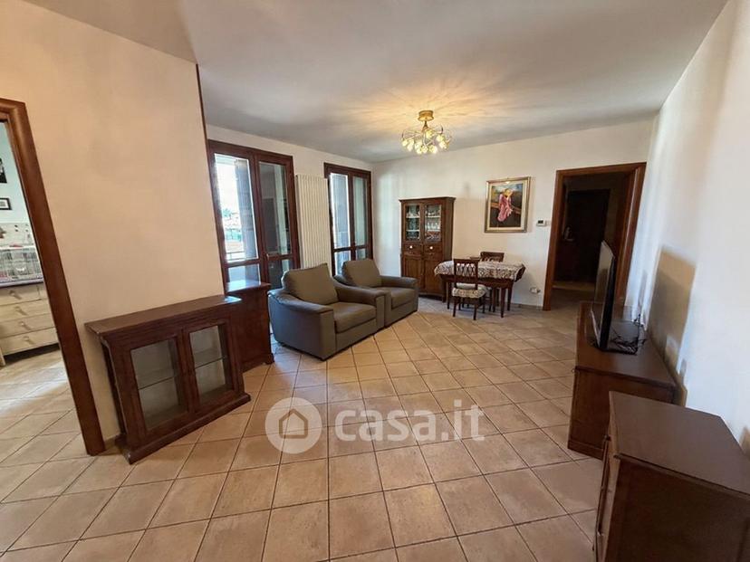 Trilocale in Via Toscana 84 a — foto 6 di 22