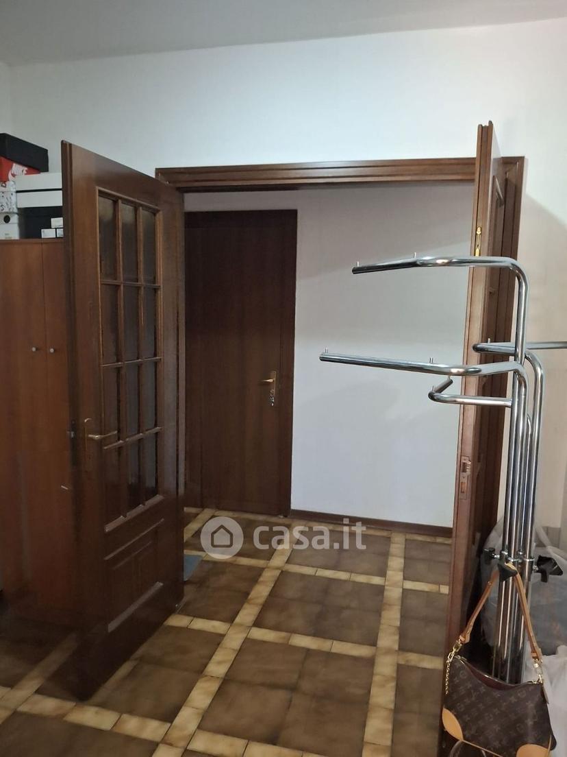 Quadrilocale in Via Pietro Isola — foto 23 di 23