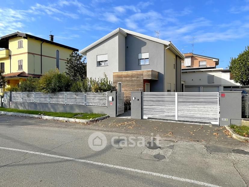 Villa in Via G. Matteotti 82 — foto 50 di 56