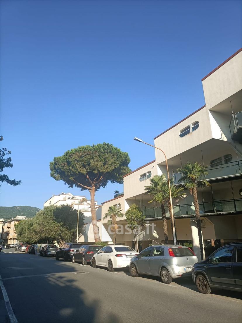 Trilocale in Via Giuseppe Verdi — foto 16 di 37