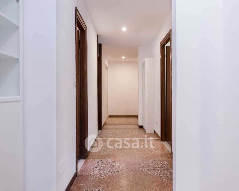 Stanza in Viale Giovanni Vicini 20 — foto 29 di 33