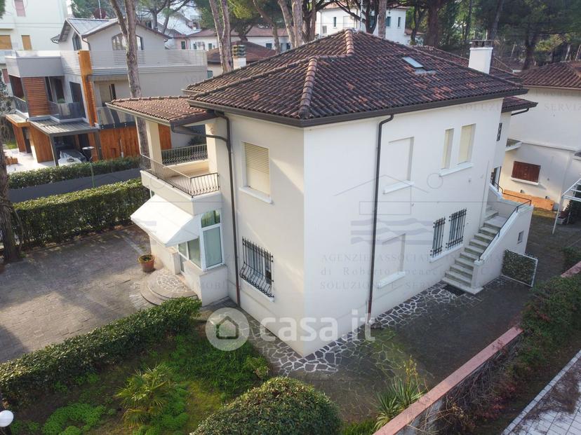 Appartamento in Viale Due Giugno (angolo Con Seconda Traversa Pine 101 — foto 18 di 39
