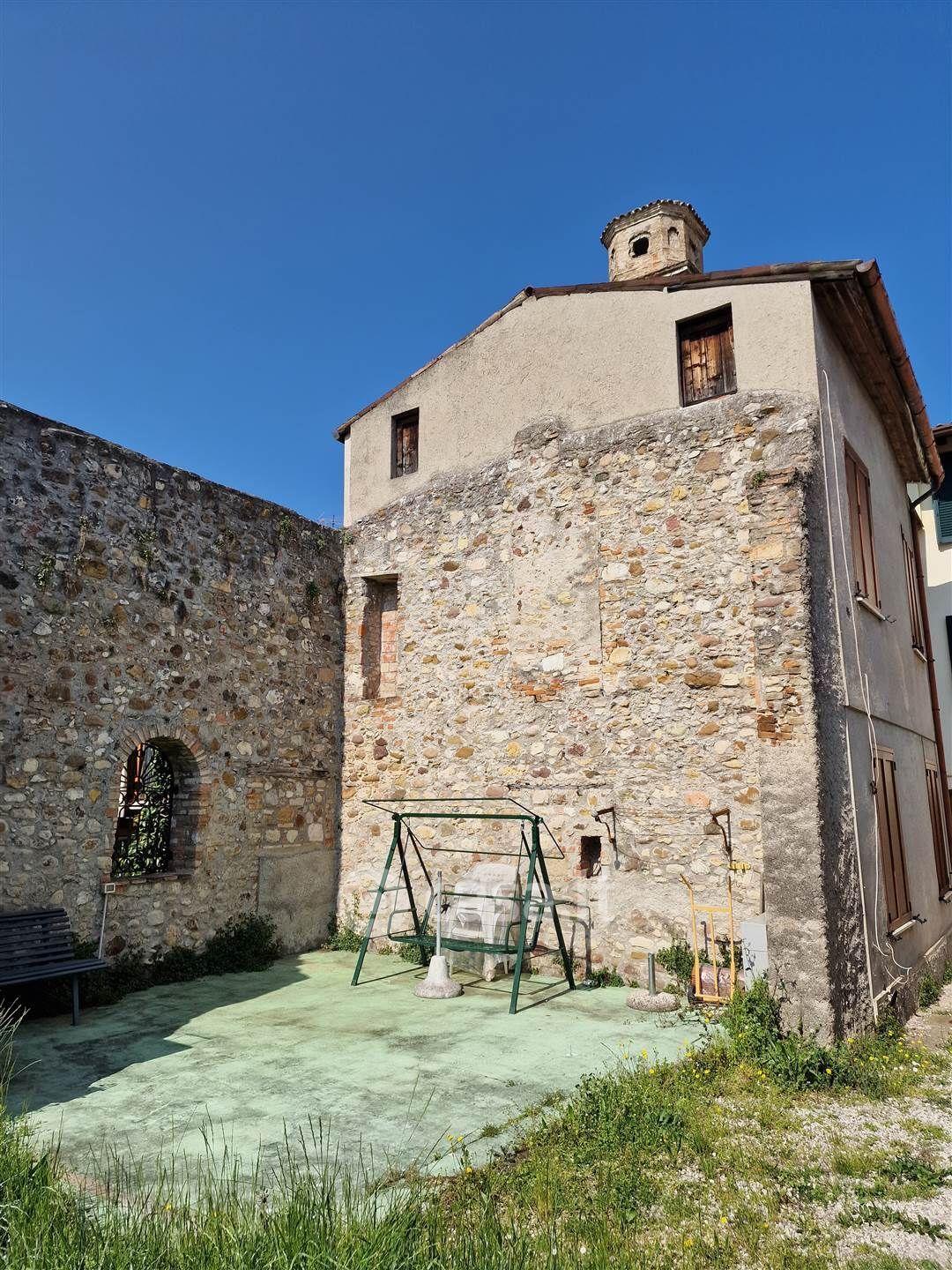 Quadrilocale in Via Parrocchiale 5