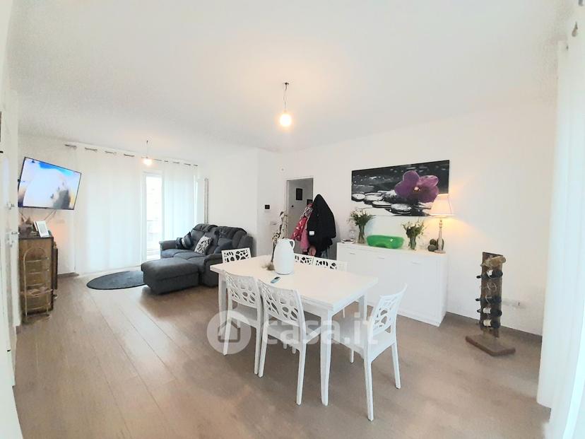 Appartamento in Via Mario Ronzini — foto 25 di 51