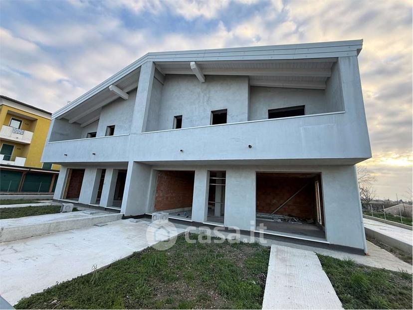 Villa in Via G. Gozzi 1 — foto 12 di 24