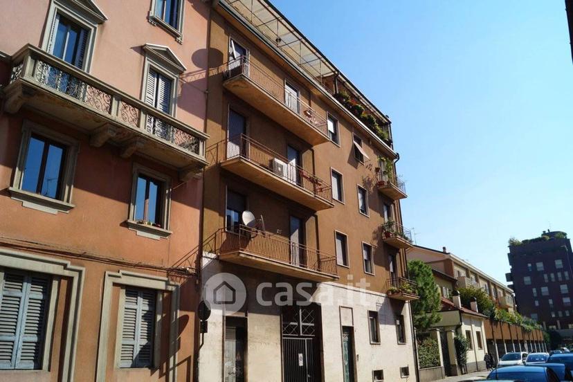 Trilocale in Via Fratelli Cairoli 6 — foto 7 di 20
