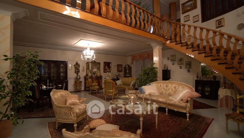 Villa in Via dei Carpini 1 — foto 45 di 51