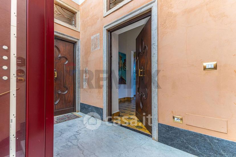 Appartamento in Piazza Tola 41 — foto 40 di 109