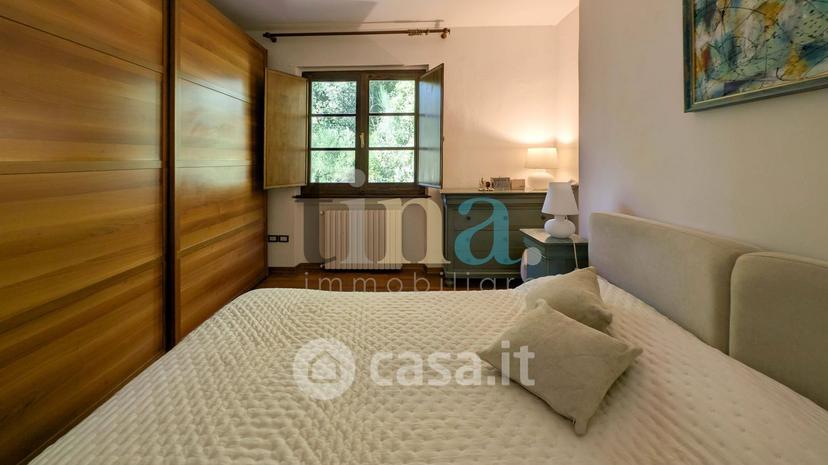 Villa in Via Cecinese — foto 17 di 56