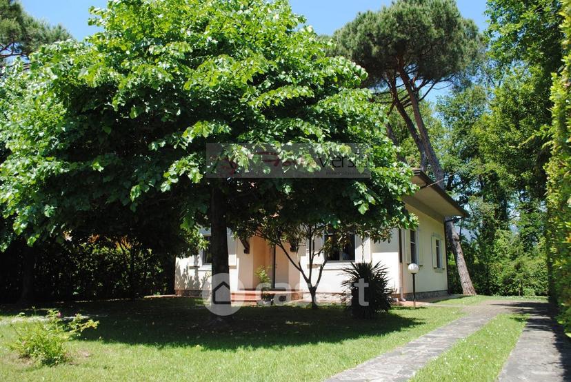 Villa in Via dei Cipressi 38 — foto 16 di 34