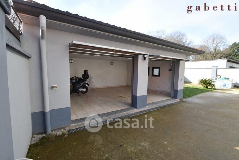 Villa in Via Gorizia 5 — foto 8 di 28