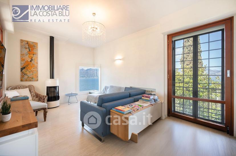 Villa in Via Alessandro Manzoni — foto 31 di 53