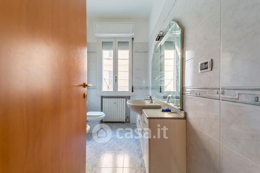 Stanza in Via Ilario Spolverini 4
