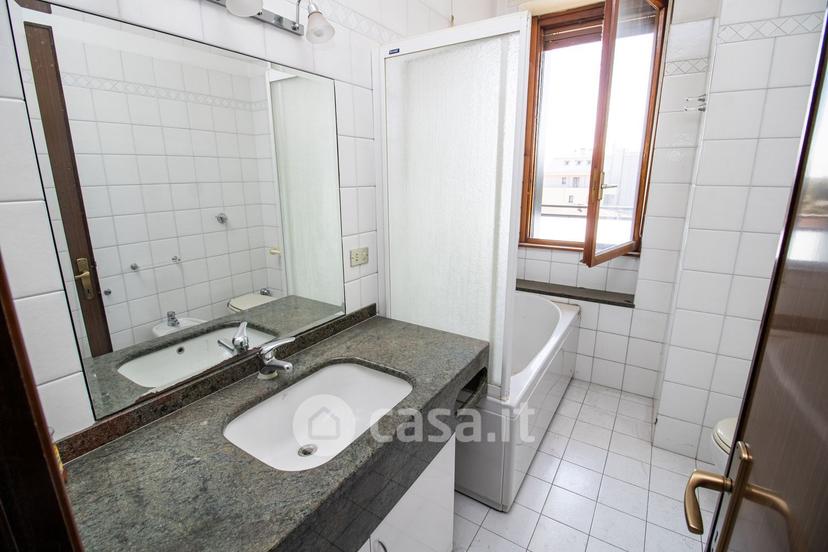 Appartamento in Via Volturno 80 — foto 15 di 43