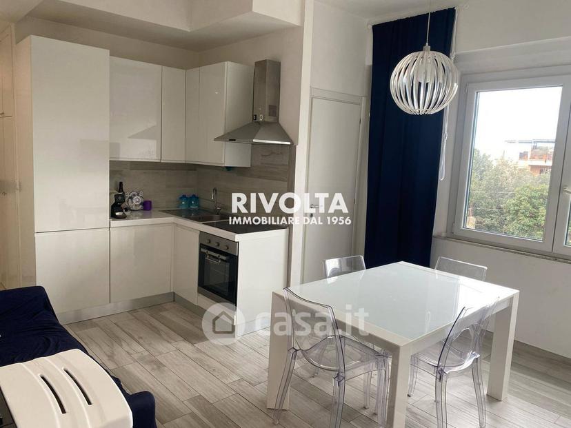 Trilocale in Via Lividonia — foto 8 di 11