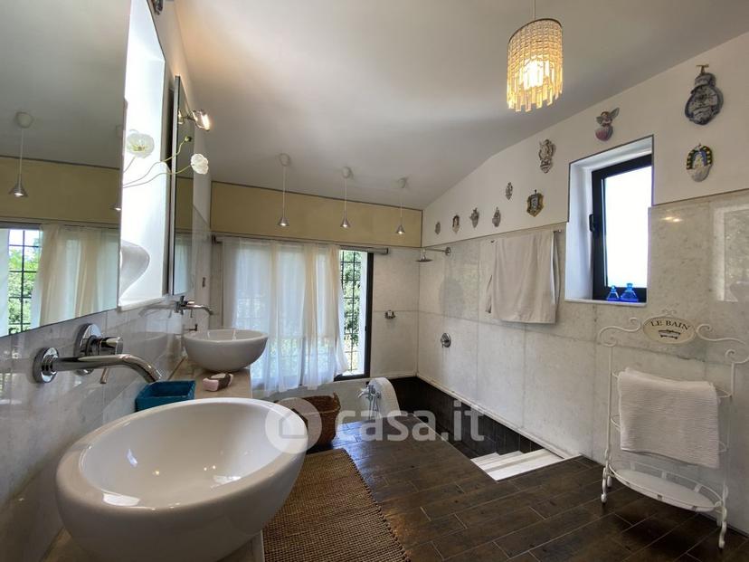 Villa in Castelnuovo — foto 40 di 72