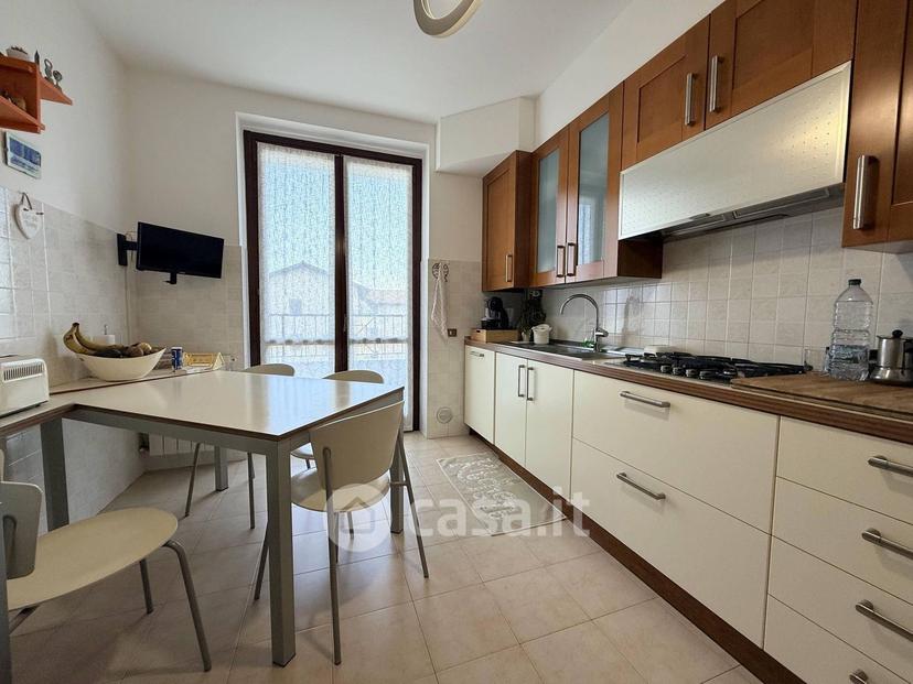 Trilocale in Via XXII Marzo 20 — foto 14 di 29