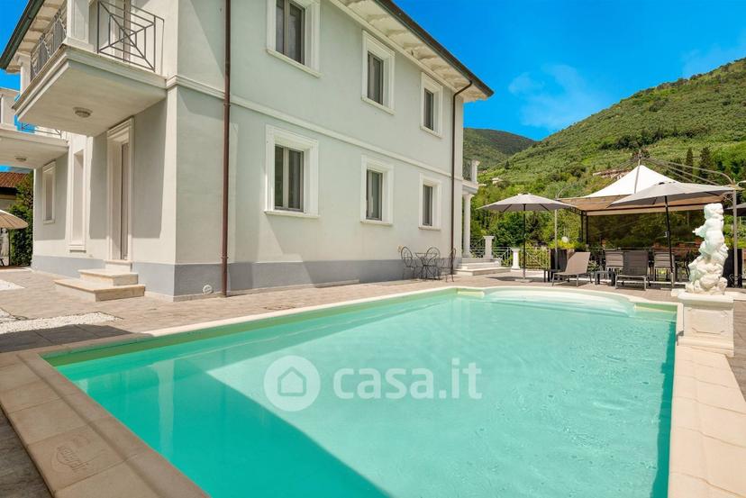 Villa in Via di Rosi 1056 — foto 33 di 52