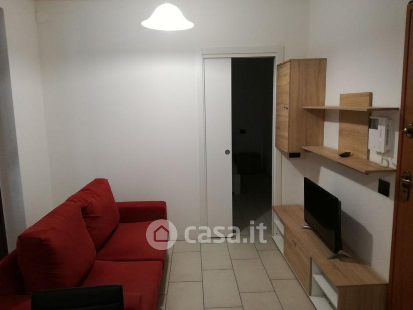 Bilocale in Via Roma 78 — foto 7 di 14