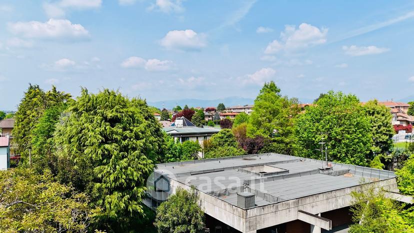 Villa in Via Giosuè Carducci 20 a — foto 84 di 182