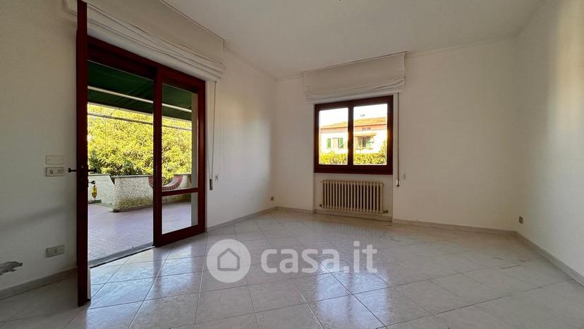 Villa in Via L. Raffaelli 63 — foto 32 di 36